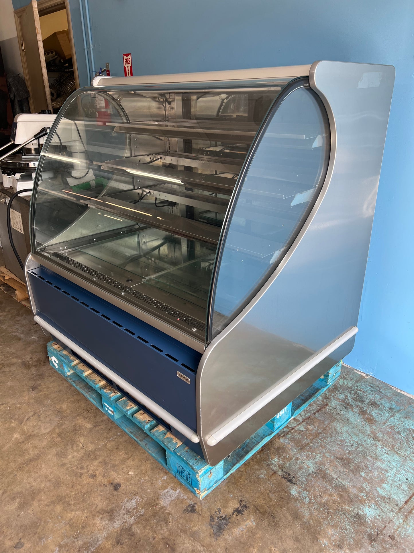 Structural Concepts Encore 50'' Refrigerated Display Case - Preowned-