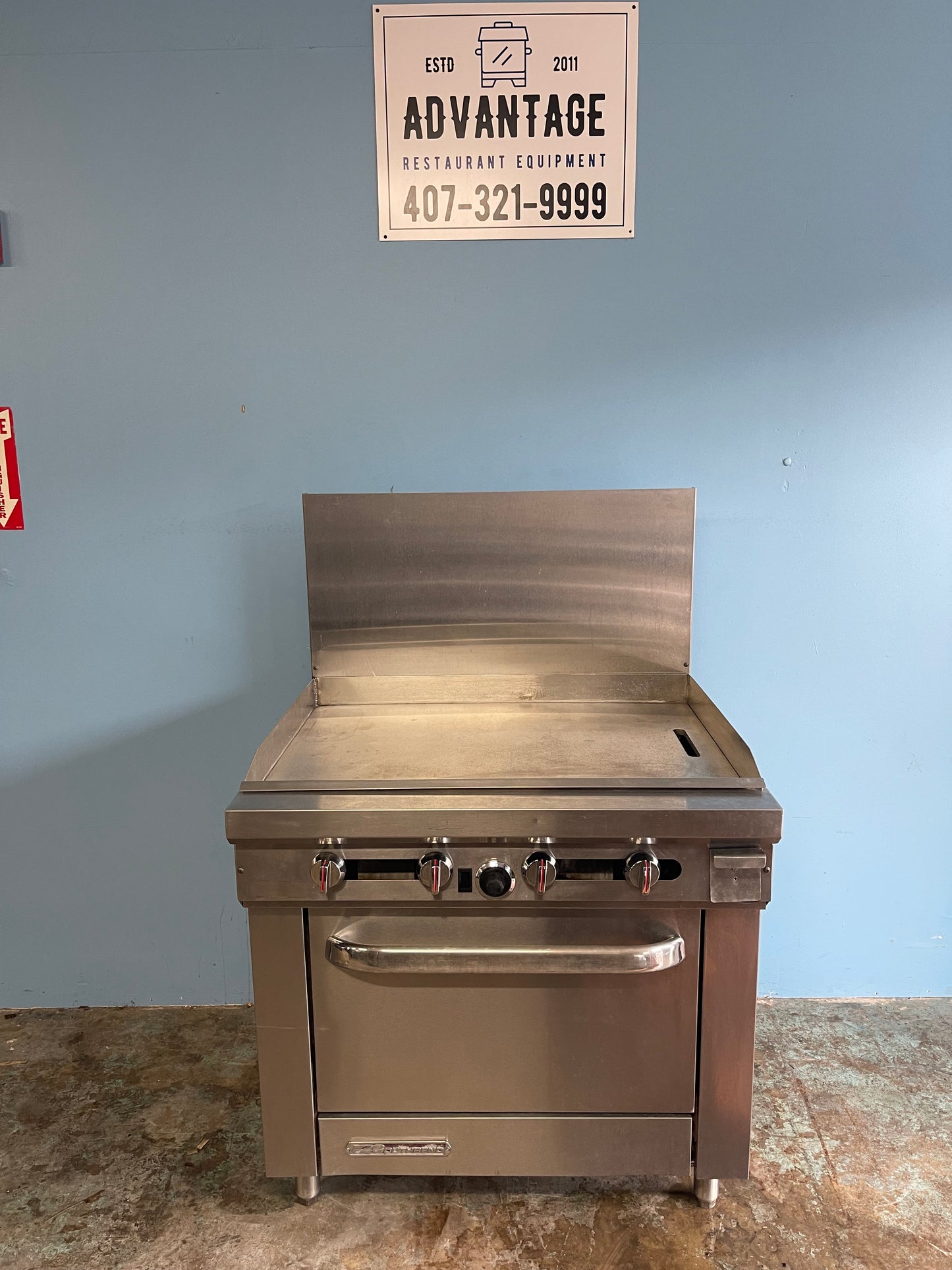 Southbend 36'' Gas Griddle Range with Oven S36D-3G - Preowned -