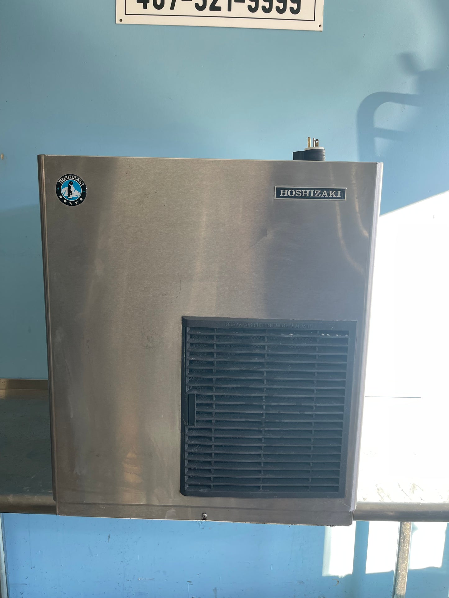 Hoshizaki 650 lb Air Cooled Cubelet Nugget Ice Machine FD-650MAH-C