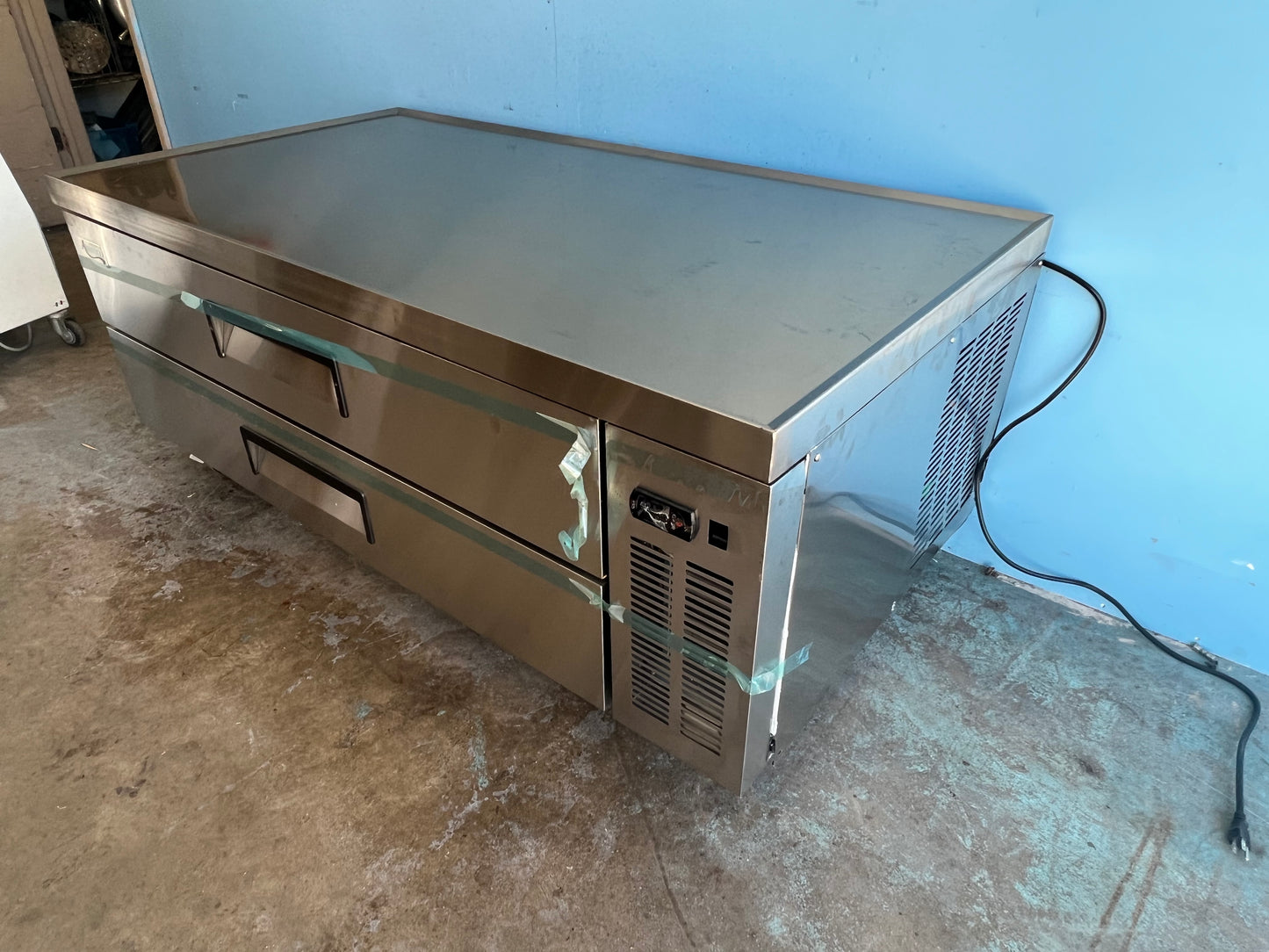Avantco 2 Drawer Refrigerated Chef Base 178CBE60HC