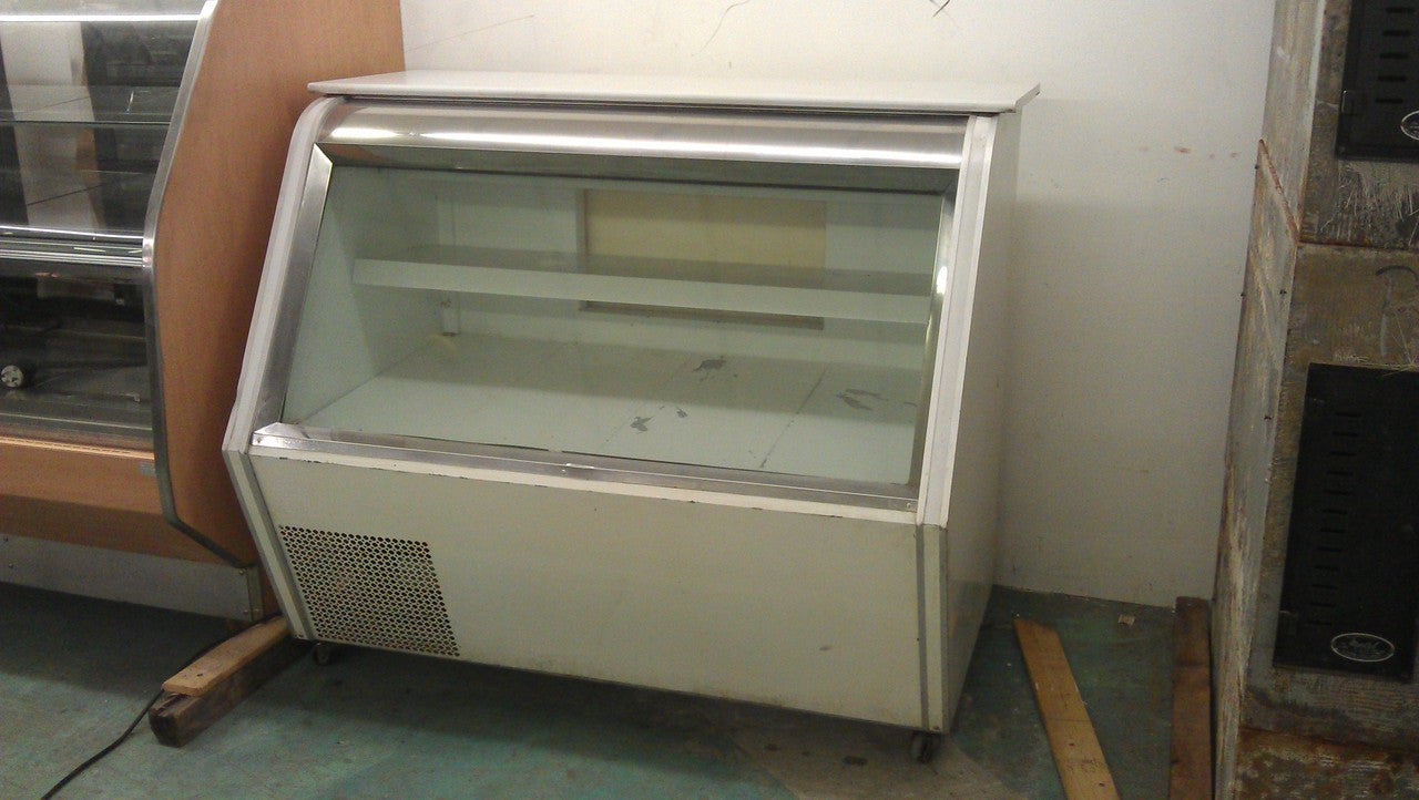 Indufrial IVDC23-4 54'' Deli Case - Preowned -