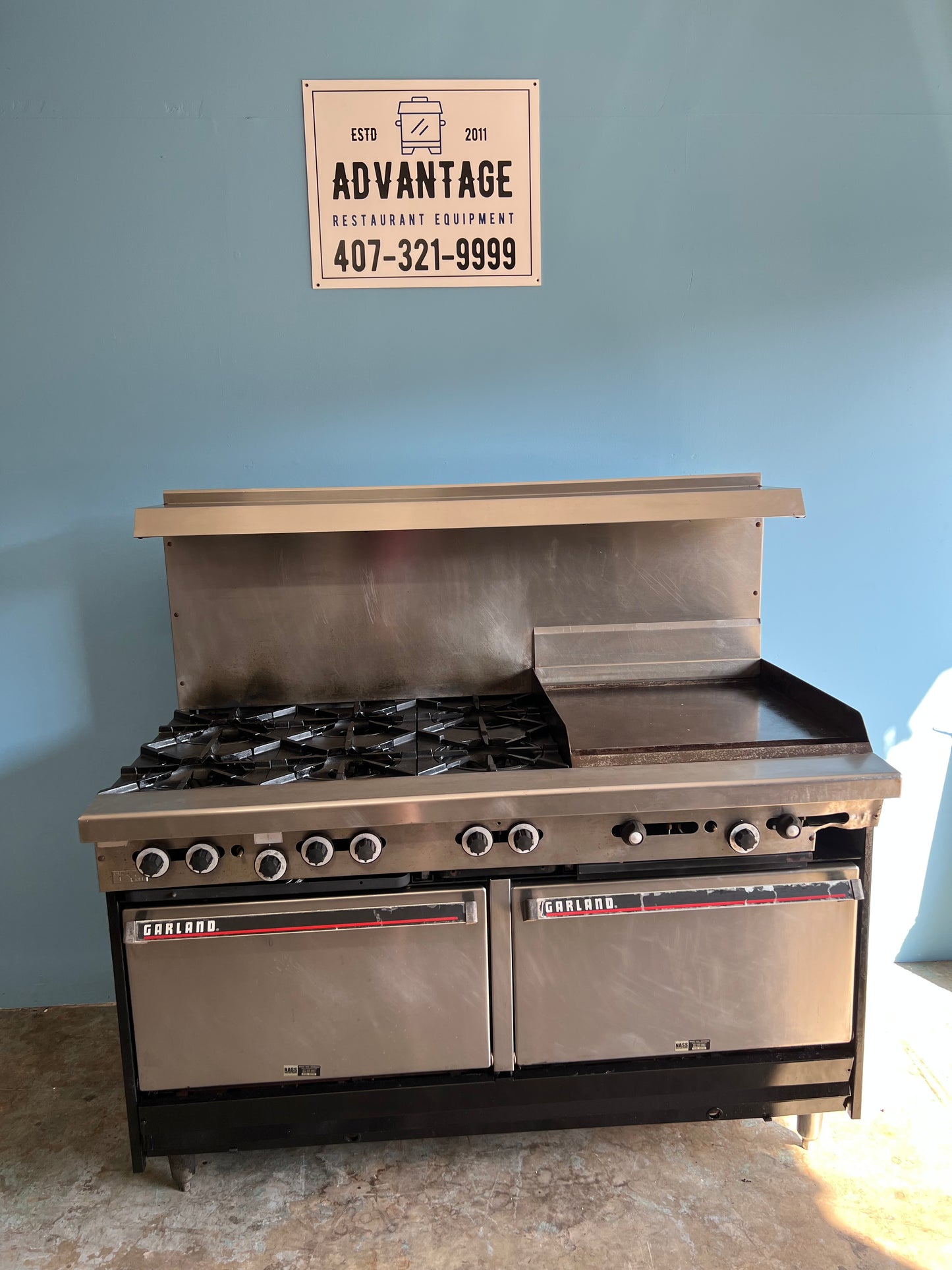 Garland Gas 6 Burner Range with 24'' Thermostatic Griddle and 2 Standard Ovens - Preowned -