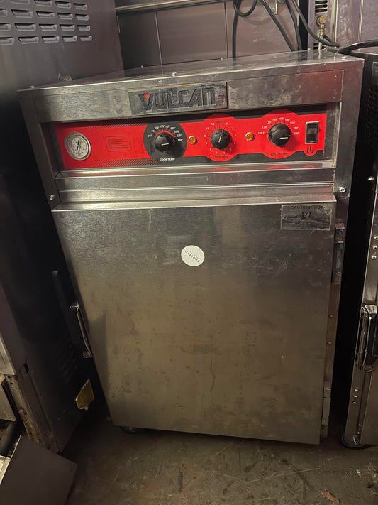Vulcan VRH8 Cook and Hold Oven on Casters - Preowned -